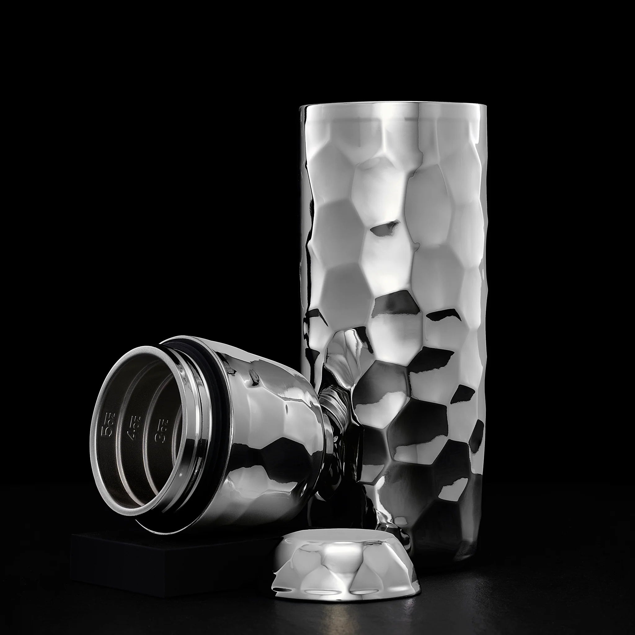 Cocktail Shaker, 25 oz (Chrome)